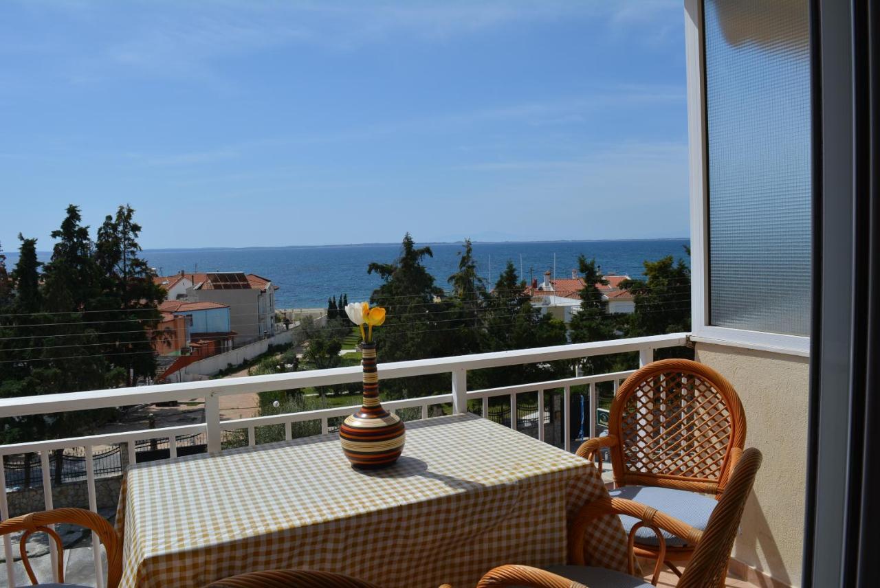 Panos Apartments Gerakini Exterior foto